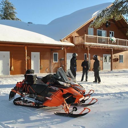 Motel Ours Bleu Lac-Saguay Dış mekan fotoğraf