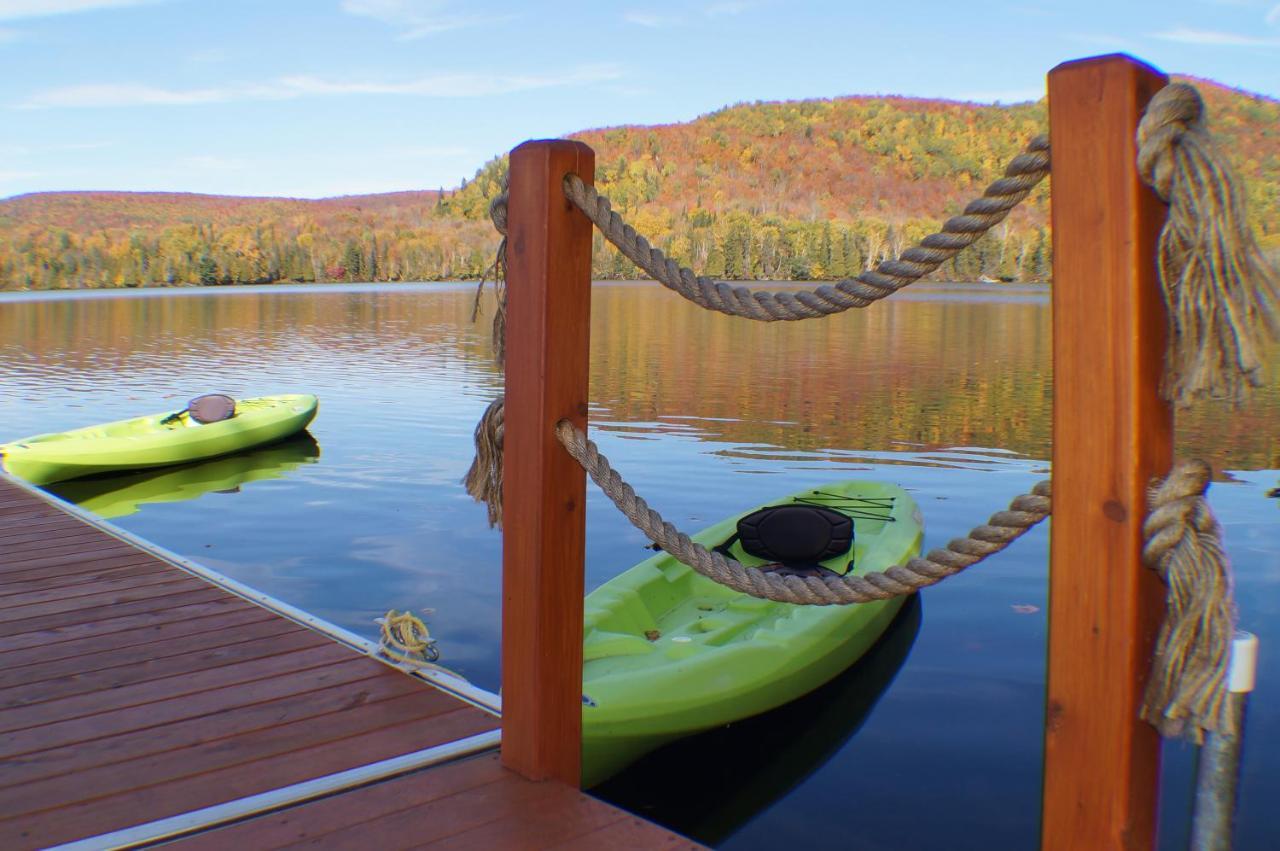 Motel Ours Bleu Lac-Saguay Dış mekan fotoğraf