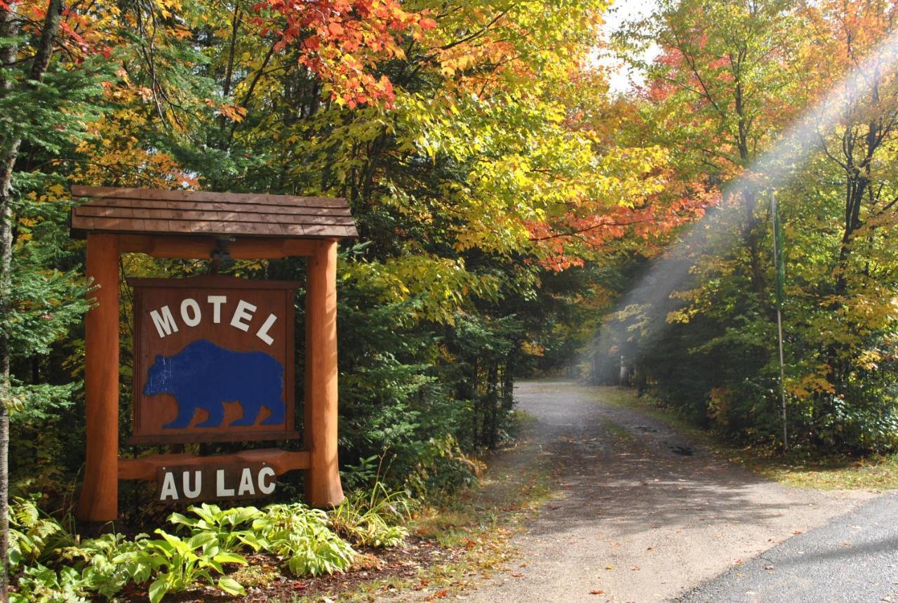 Motel Ours Bleu Lac-Saguay Dış mekan fotoğraf